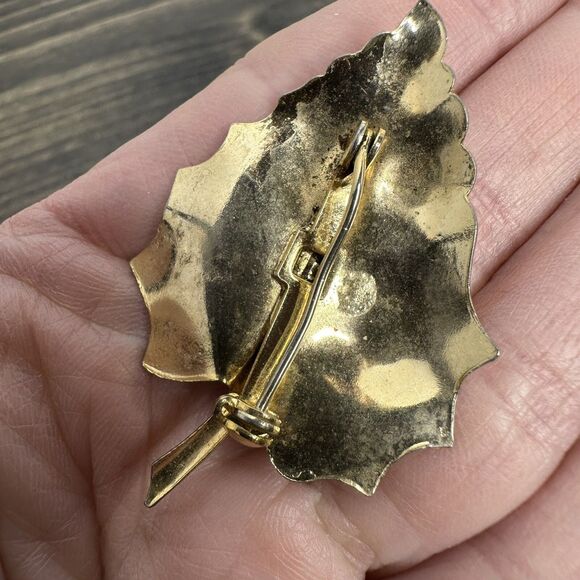 3 Vintage Gold Tone Textured Leaf Brooch Pins Feather Costume Estate Jewelry - Picture 10 of 16